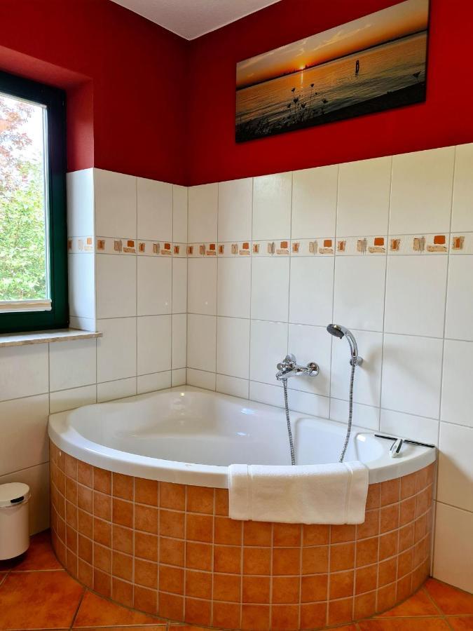 Appartement Uttied Mit Terrasse Und Garten - 4 Sterne Dtv Rambin Luaran gambar